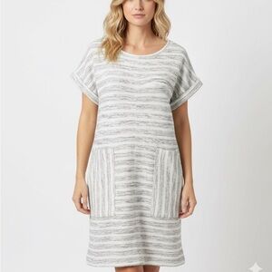 🌟🌟LOFT cream and Gray Sweater dress size XS